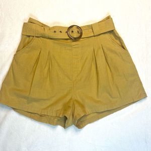 American Eagle High Waisted Belted Paperbag linen blend shorts Women’s L